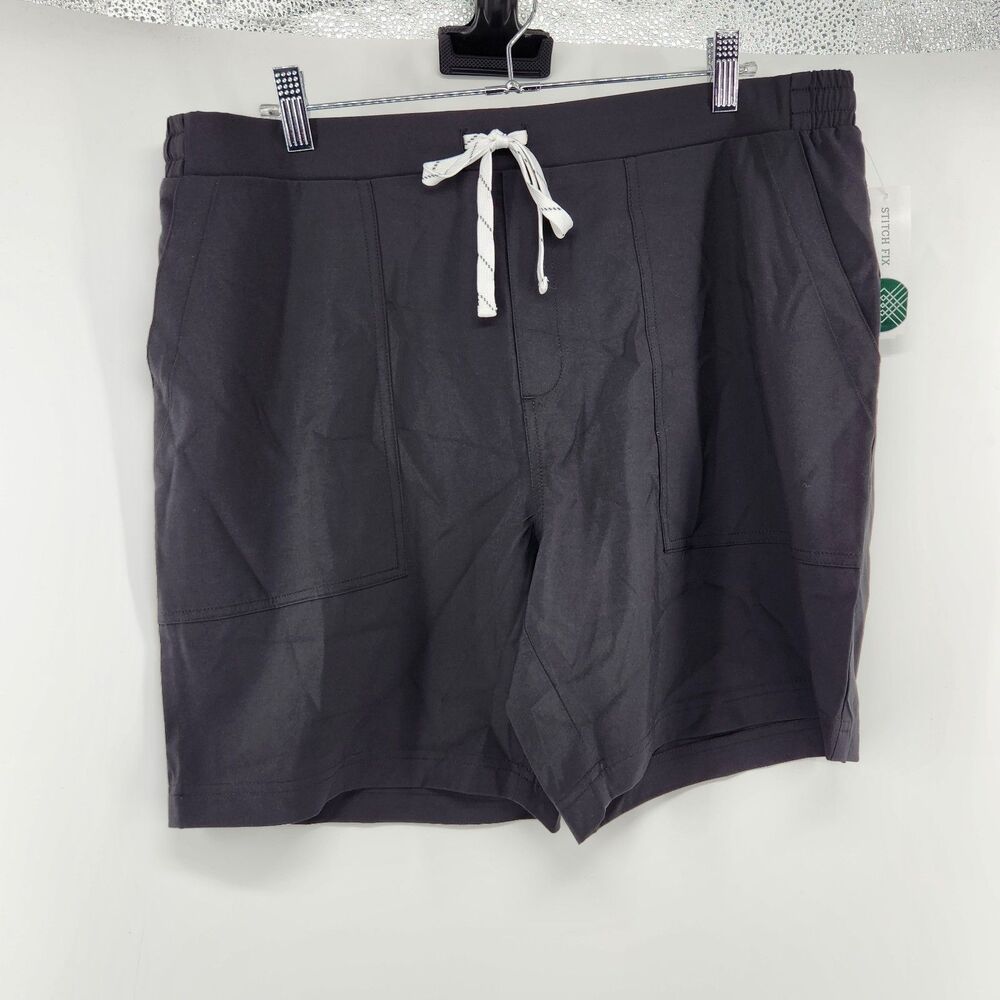 Threads 4‎ Thought Women's Black Large 7" Inseam Essential Eco Woven Short NWT